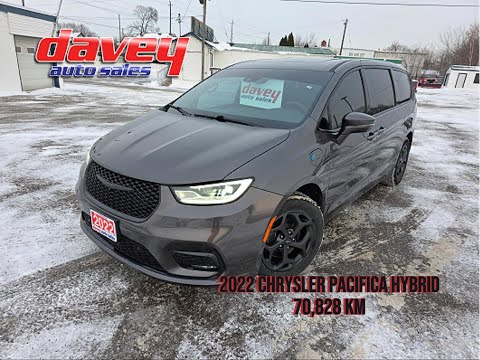 2022 Chrysler Pacifica Hybrid Limited 2WD in Gray for sale at Davey Auto Sales Oshawa South in Oshawa, ON