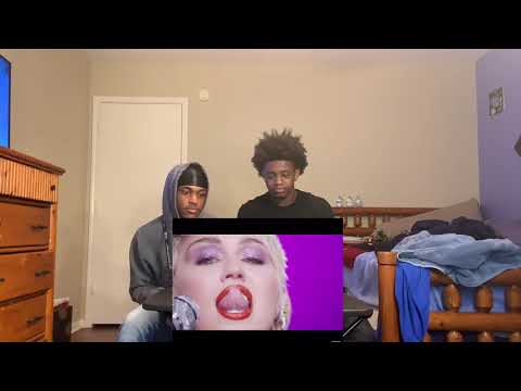 MIDNIGHT SKY - MILEY CYRUS (Official Music Video) - REACTION!!!