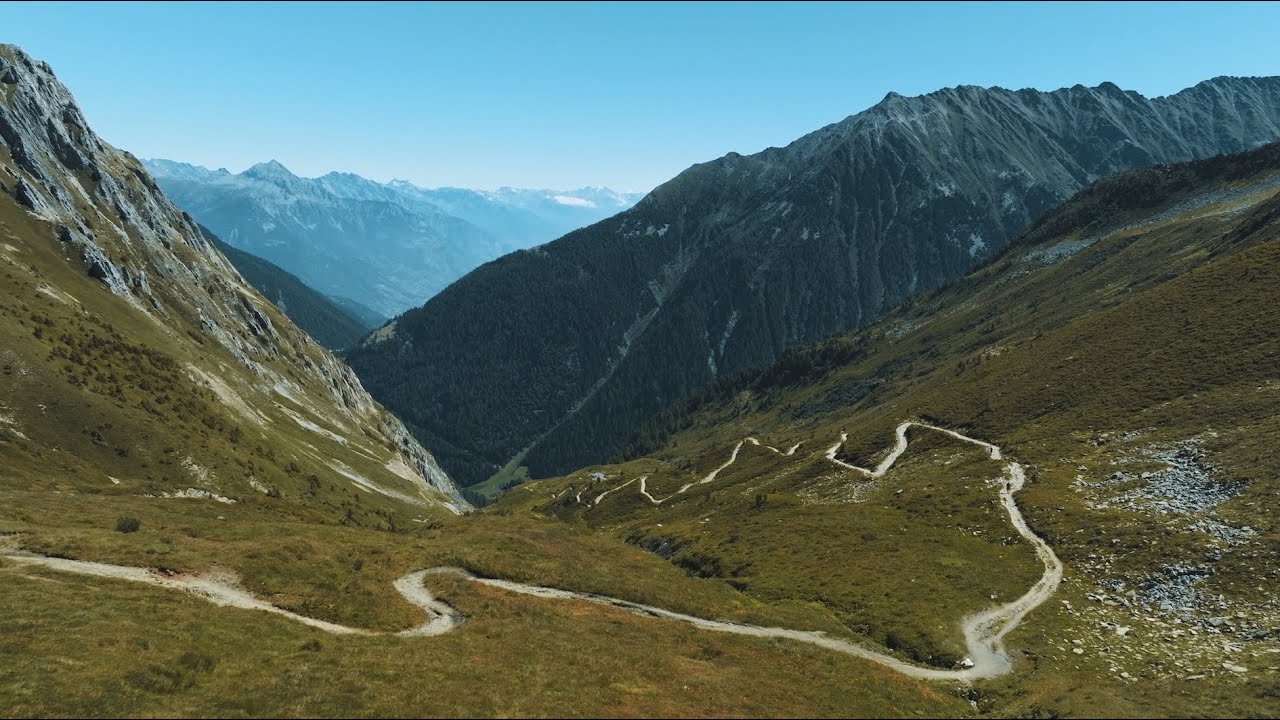 Trekking in the Alps - Trails