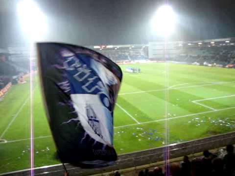 FC Den Bosch - FC Zwolle 21-11-2009 Spelersopkomst Sfeeractie FCZ Tifosi