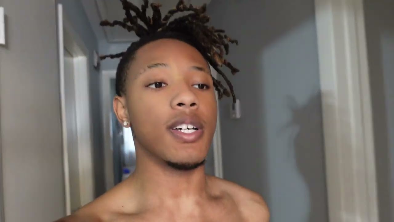 BEING A YOUNG BARBER (vlog 1) #vlog