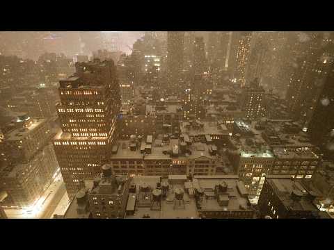 Snowy Night in NYC – Relaxing Snowstorm & City Ambience 4K