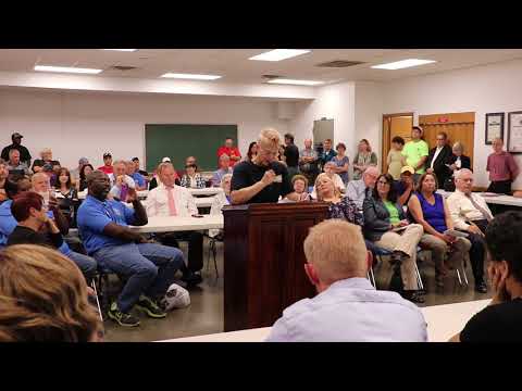 USW 105 Member Sandy Conway on UI Labor Center