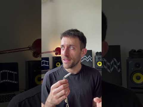 Tesis "La Preservación Automática. Estrategias híbridas de permanencia para obras de arte digital"