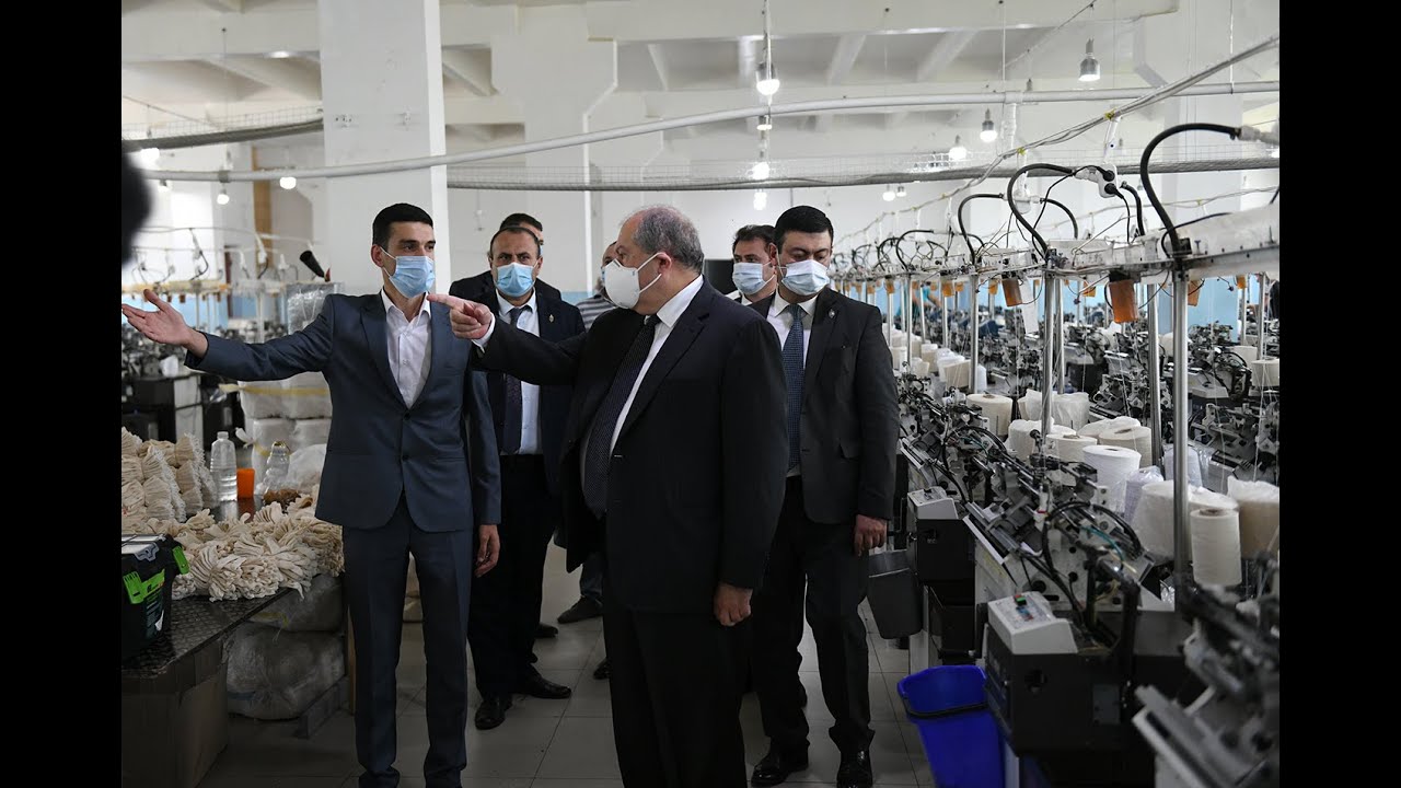 Նախագահ Սարգսյանն այցելել է «Տավուշ տեքստիլի» Բերդի արտադրամաս