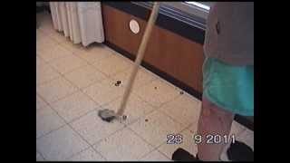 גילוי מוקשים ברצפת הבית לביטחונך (ידידנו היקר משה רצון ז"ל) - התמונה מוצגת ישירות מתוך אתר האינטרנט יוטיוב. זכויות היוצרים בתמונה שייכות ליוצרה. קישור קרדיט למקור התוכן נמצא בתוך דף הסרטון