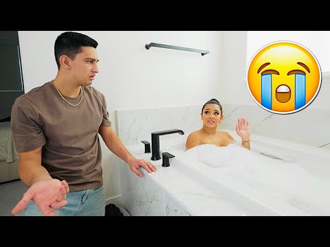 TAKING A BATH WITHOUT MY BOYFRIEND TO SEE HIS REACTION!