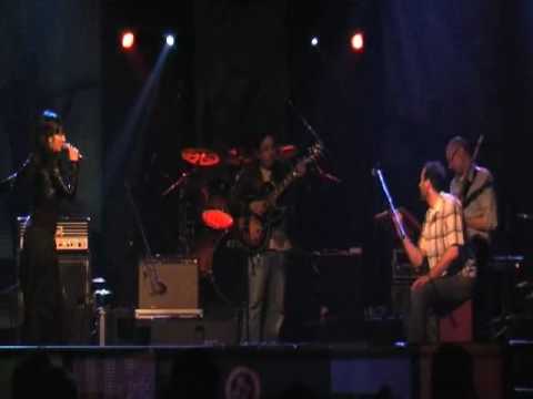 Yatrata - Tania Marias tune played by Joe Pandur & Maja Kolektiff @ Status Award 2009. Boogalo Club