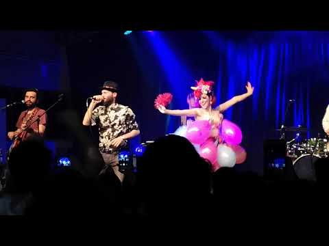 Adriano Bono & Reggae Circus - Bella Ciccia (live @LargoVenue Roma)