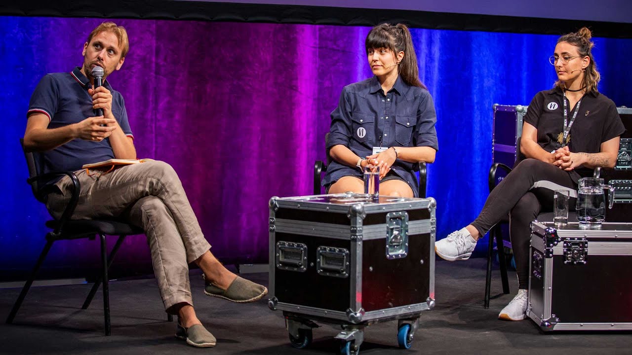 AHEAD OF THE GAME : ENVIRONMENTAL STORYTELLING