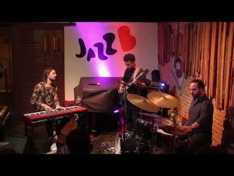 SALOMÃO SOARES, MICHAEL PIPOQUINHA E JONATAS SANSÃO - AO VIVO NO JAZZB