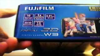 Video thumbnail for FujiFilm FinePix REAL 3D W3 Unboxing by DoctoriTech