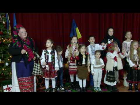 Grup colindatori ,, Craisorii Motilor  la Patresti de Jos ''cord Luciana Capusan   Nasul TV