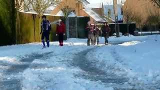 preview picture of video 'Sneeuwgevecht @ Beveren-Leie'