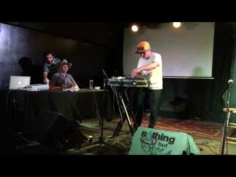 DJ DOUGGPOUND PLEASE CLAP