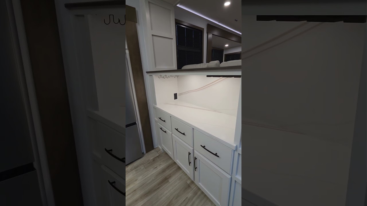 2027 Keystone RV Montana 3800FL FIFTH WHEEL