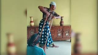 Download lagu Aksi Kocak, Wayang Orang yang bikin ketawa ketika menyaksikannya mp3 Download lagu Aksi Kocak, Wayang Orang yang bikin ketawa ketika menyaksikannya mp3