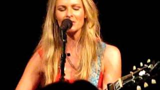 Rock and Roll Man- Elizabeth Cook @ AC&amp;T