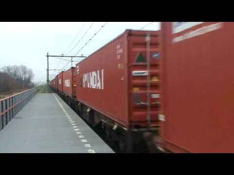 Seldom train meet,eastbound meets westbound,see description