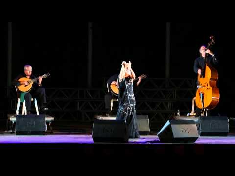 Fado, Teresa Viola, "Vou dar de beber à dor"