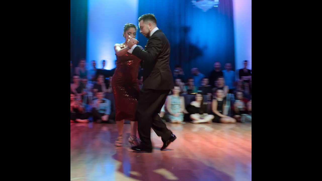 Clarisa Aragon & Jonathan Saavedra – Nueve de julio #1 #TangoMoment
