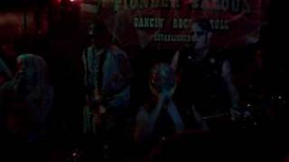 2 GIRLS 1 CUP by Culo A Boca  and DROPP'N LOADS show part I PSYCHOBILLY PUNK