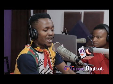 BOSHOO NINJA MKALI WA RAP/G -NAKO NA NCHA KALI WAMENITUNUKU/MZIKI NILIANZA ZAMANI/MENGI YAFICHUKA.