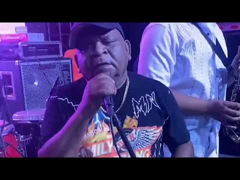 Narciso el Pavarotti - Video (En Vivo) Fiesta"