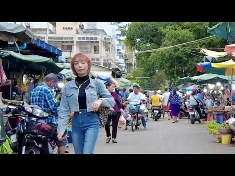 Evening Scene Market Walk Tour In Phnom Penh of July 2023