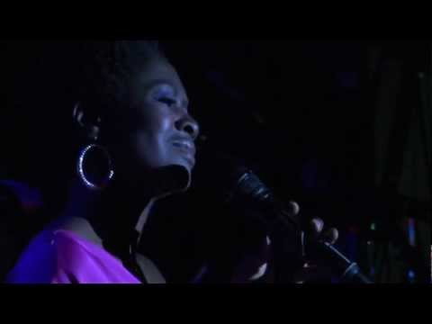 AZANIA NOAH - Wait for me (Blue Note Club, New York)