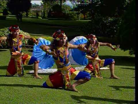 Tari Satya Brasta (Balinese Dance)