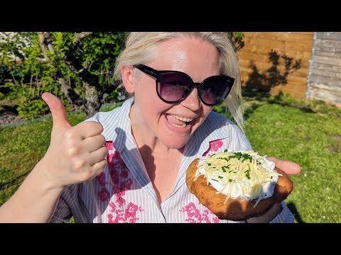 Ungarische Langos sind so einfach und lecker. Mit Knoblauch-Schmand-Creme 🥰 Hefeteig wie auf Kerwe