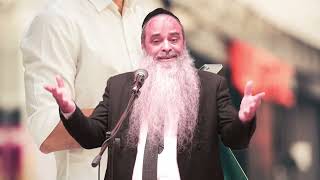 הרב רפאל זר | שקל לשקל מצטרף לחשבון גדול! חזק! (הרב רפאל זר) - התמונה מוצגת ישירות מתוך אתר האינטרנט יוטיוב. זכויות היוצרים בתמונה שייכות ליוצרה. קישור קרדיט למקור התוכן נמצא בתוך דף הסרטון