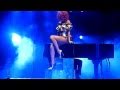 Loud Tour: Rihanna - Love the way you Lie ...