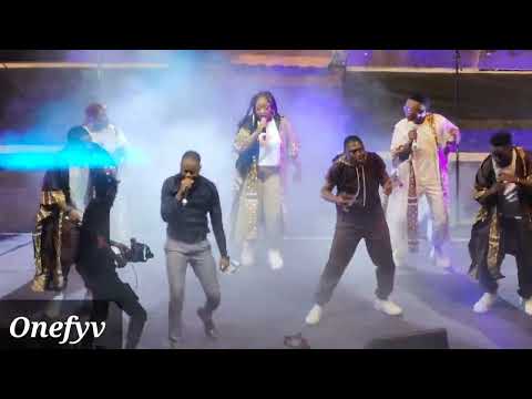 Kuda Mutsvene _ Mhururu starring Zimpraise (live)