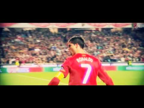 Lionel Messi vs Cristiano Ronaldo Freestyle Battle 2012 By Zyad Limamy