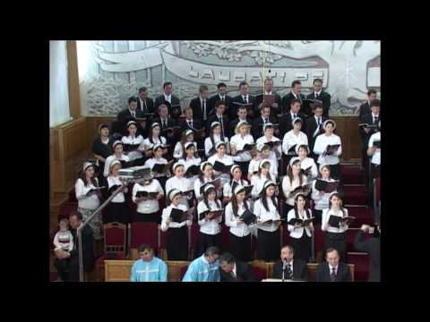 Corul Bisericii Sfanta Treime - Rastignit cu Christos