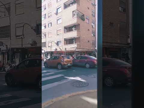 Así todo el rato - Córdoba Capital, Argentina. En una esquina 01
