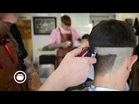 Men's Skin Fade Faux Hawk Haircut