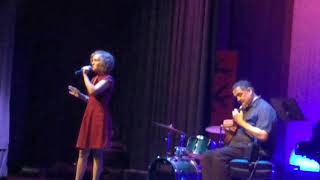 Surrey with the Fringe on Top (Blossom Dearie style)