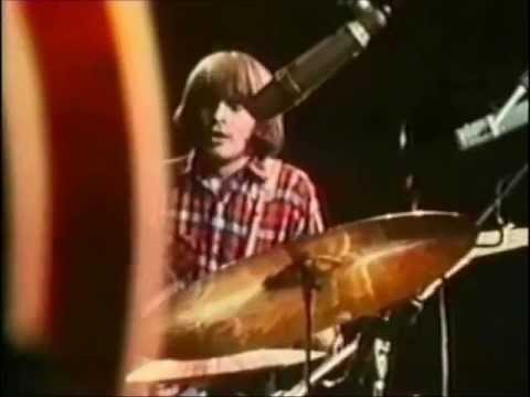 Travelin band - Creedence Clearwater Revival  ( HQ - 5.1 Studio )