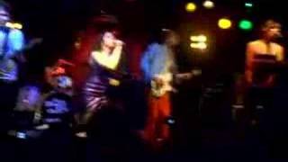 New Young Pony Club - Get Dancey