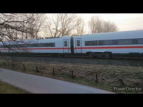 ICE 73 nach Zürich durchfahrt im Nebel und Sonnenaufgang. Br 412 International