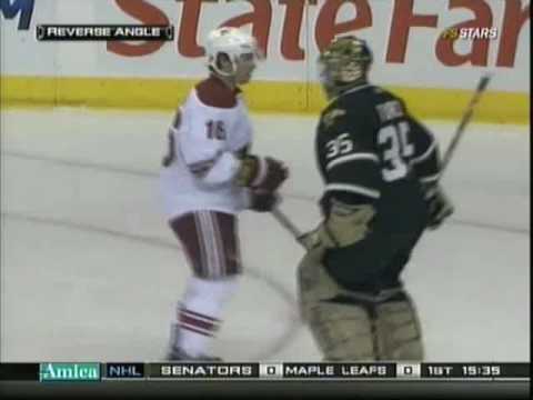 Marty Turco headbutts Petr Průcha