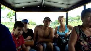 preview picture of video 'Cuba,Sanctí Spiritus, En el carrito en camino por el Saltadero'