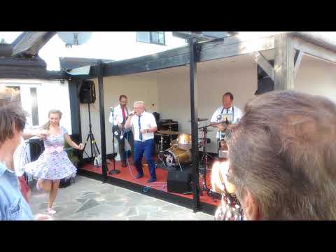 Timebomb All Stars - Putting On The Style