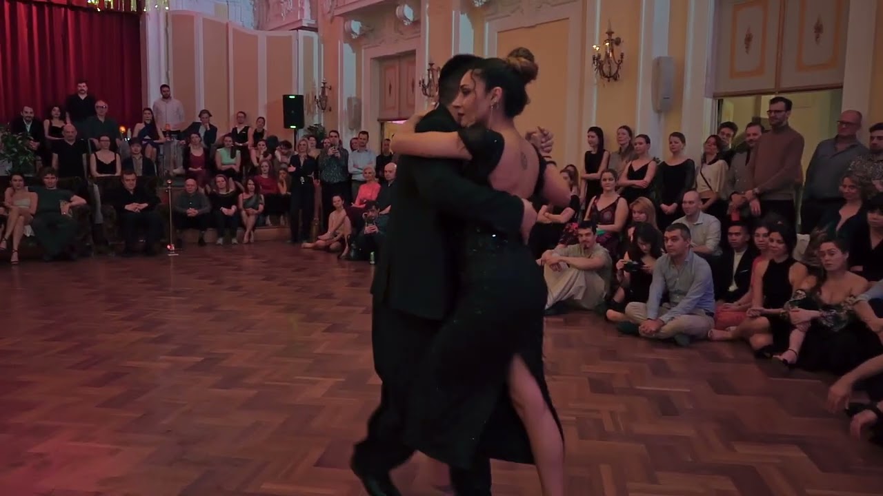 Video thumbnail for Carlos Espinoza and Dilara Ogretmen – Milonga Querida by Juan D'Arienzo at El Sabor de Hungría 2025