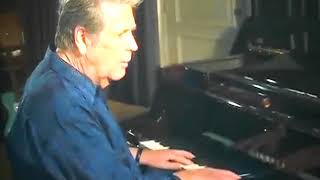 Brian Wilson plays &quot;Child Is Father Of The Man&quot;