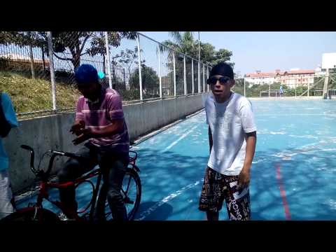 Mc'Davibe e Mc'Charles da Capital.