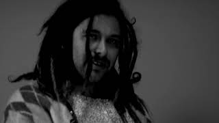 Premiere: "Muddy" Ft. Hush by Cosmic Kitten